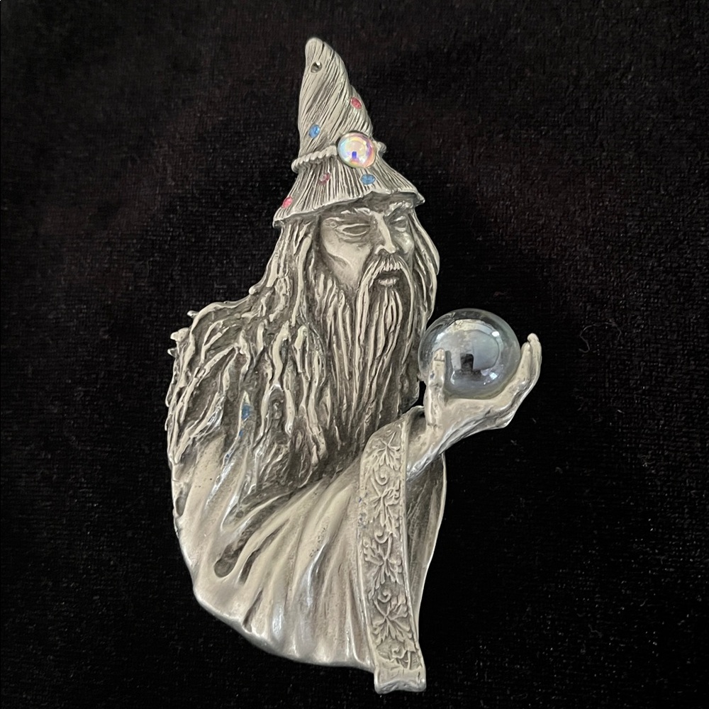 Vintage JJ  Jonette Jewellery Wizard Brooch with Crystal Ball